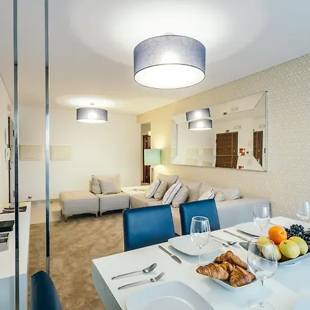 23: Stunning Apartment, Great Location Lejlighed